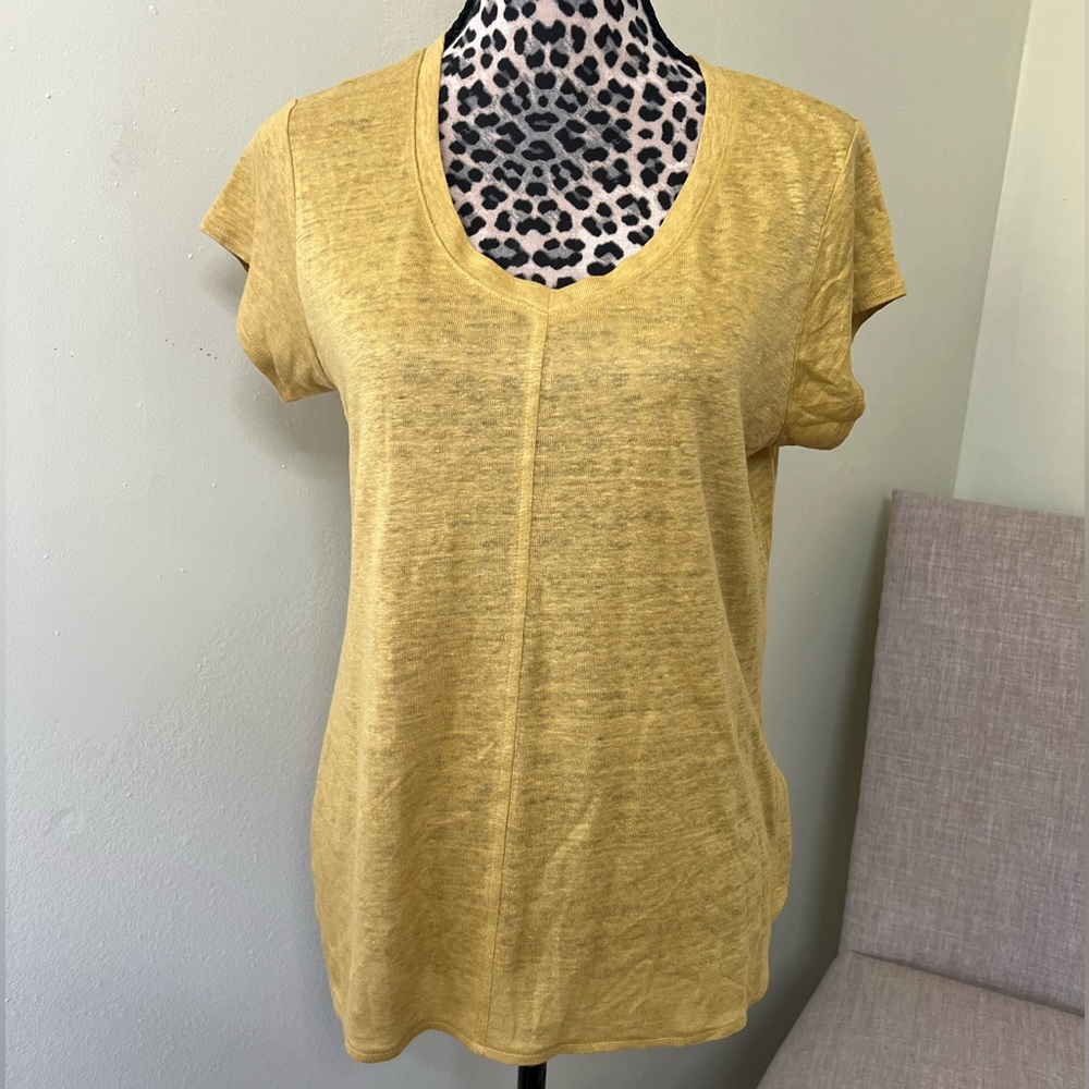 Tahari Mustard Short Sleeve Tee